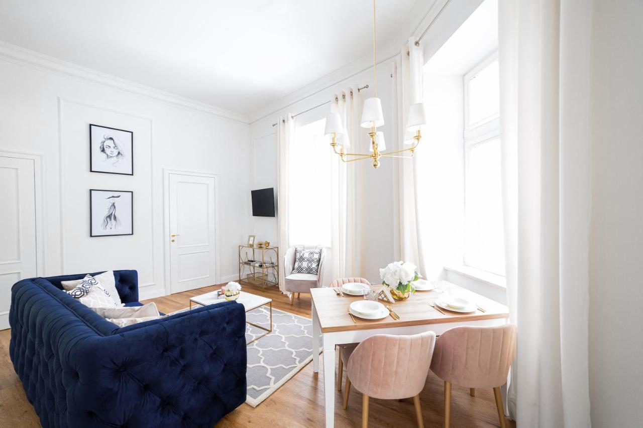 Apartament Golden Place クラクフ エクステリア 写真