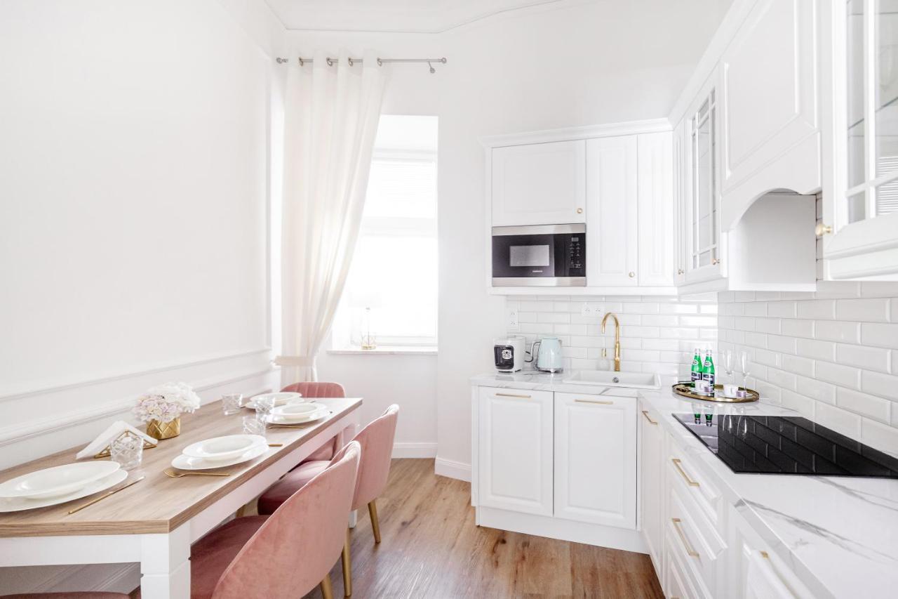 Apartament Golden Place クラクフ エクステリア 写真