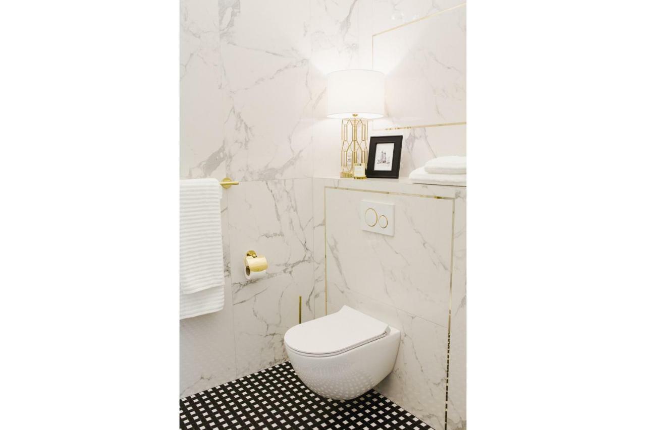 Apartament Golden Place クラクフ エクステリア 写真